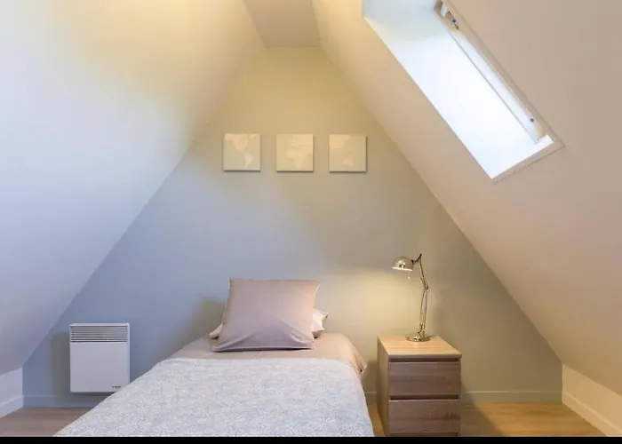 Holiday home Les Hirondelles Bayeux