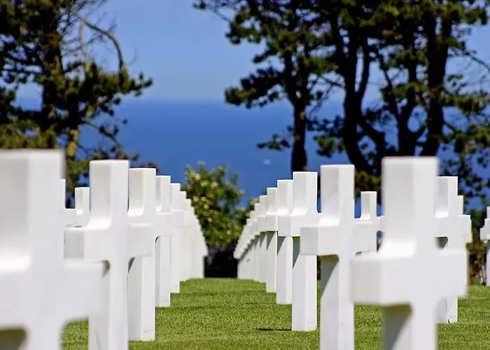 Les Hirondelles Holiday home *